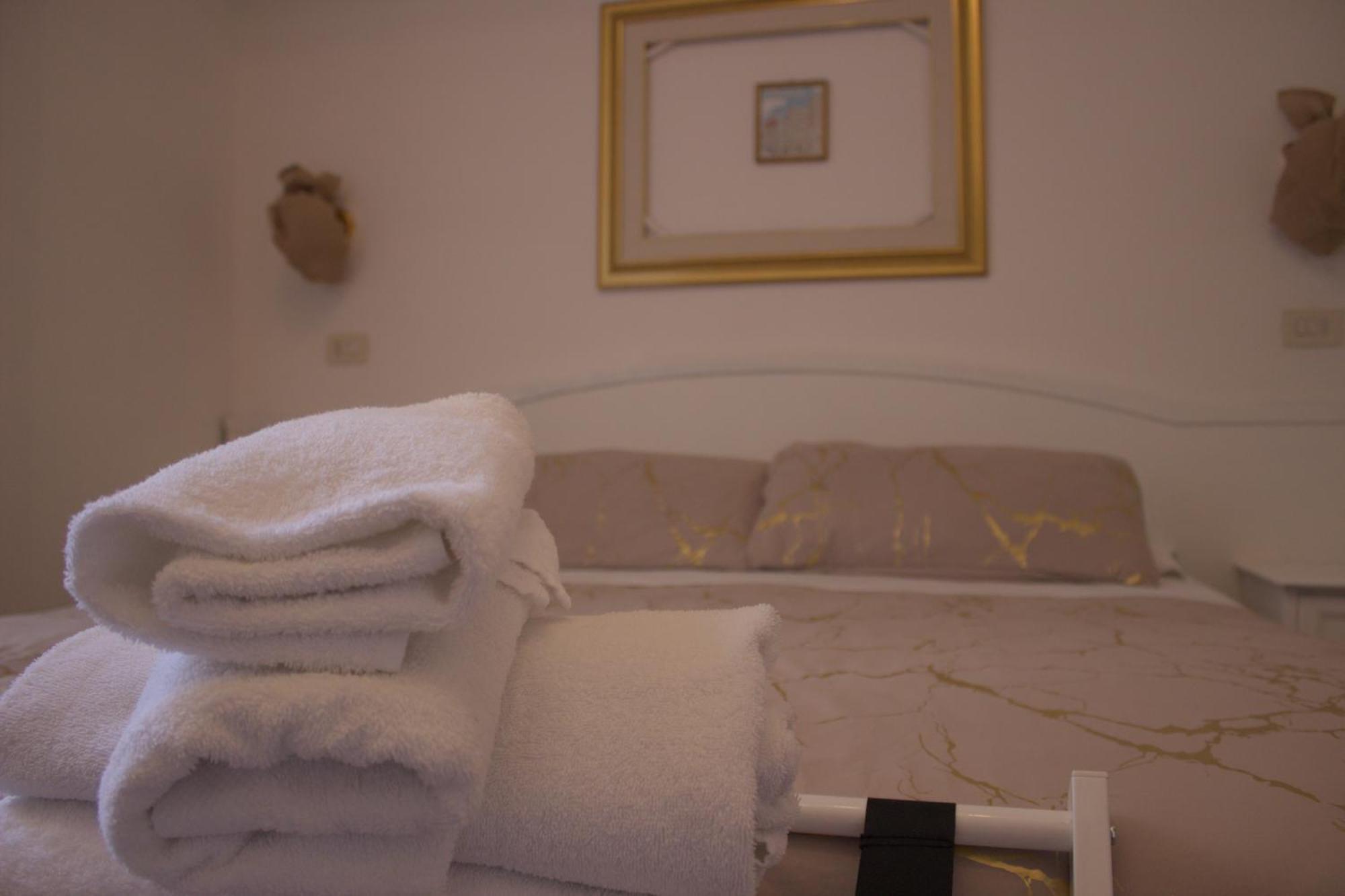 Soggiorno Madrid Florence Ngoại thất bức ảnh