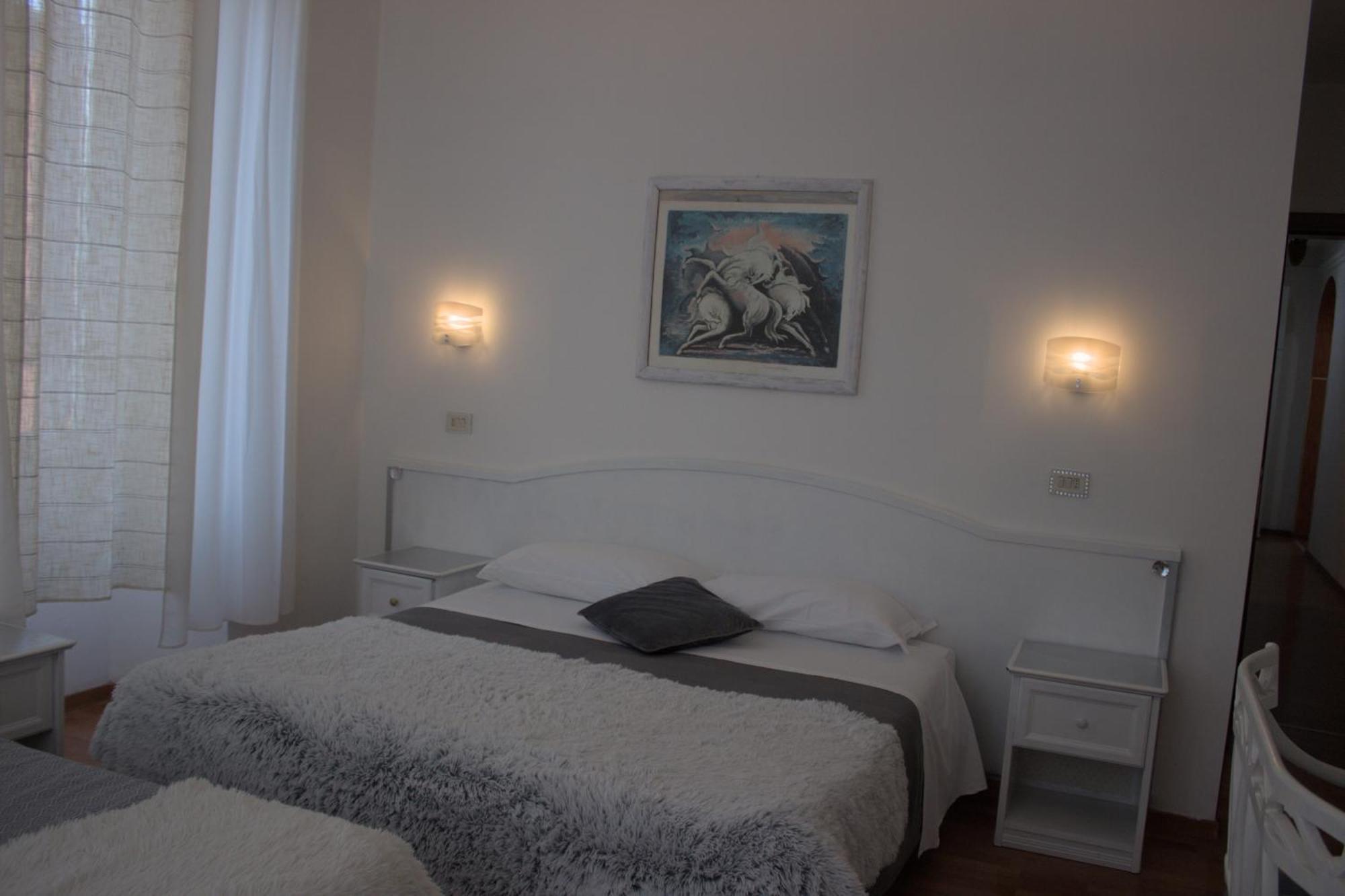Soggiorno Madrid Florence Ngoại thất bức ảnh